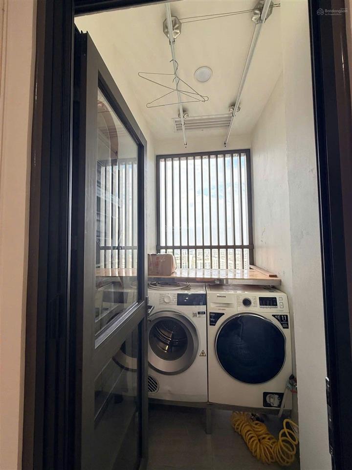 Masteri tòa h2 căn 2pn + 65m2 full đồ, giá 15.5tr/tháng bao phí