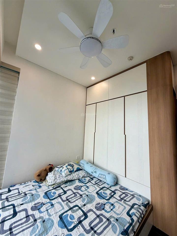 Masteri tòa h2 căn 2pn + 65m2 full đồ, giá 15.5tr/tháng bao phí