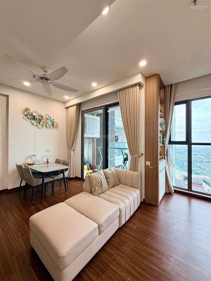 Masteri tòa h2 căn 2pn + 65m2 full đồ, giá 15.5tr/tháng bao phí