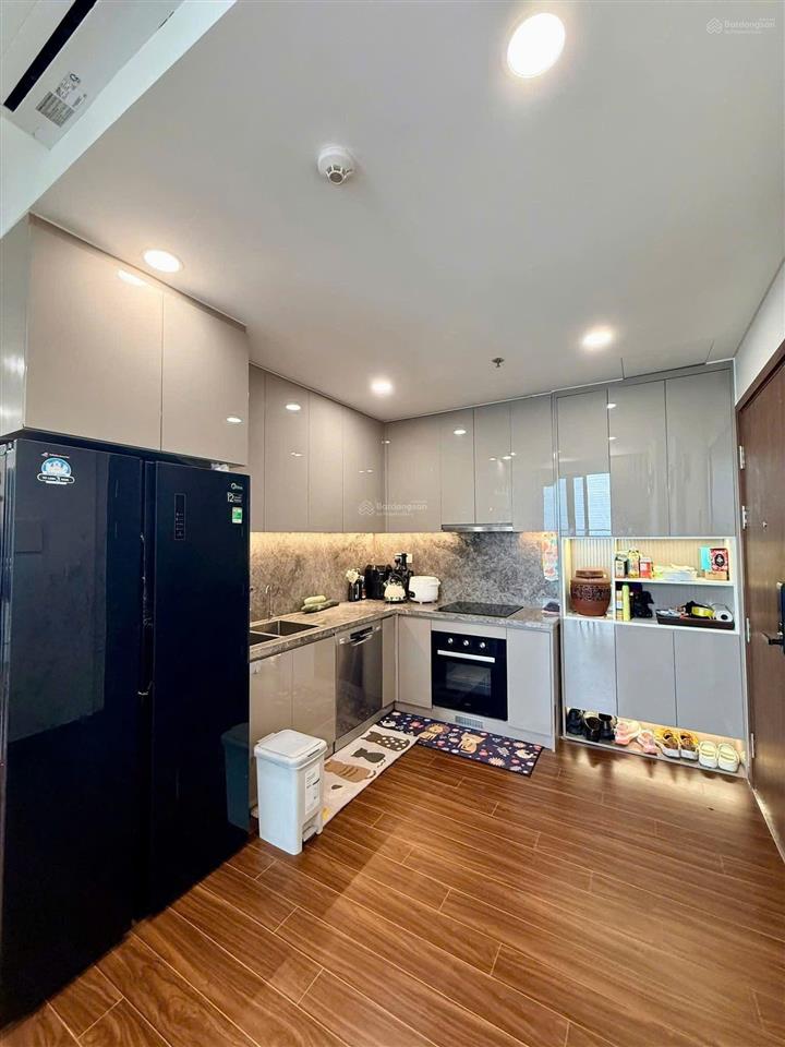 Masteri tòa h2 căn 2pn + 65m2 full đồ, giá 15.5tr/tháng bao phí