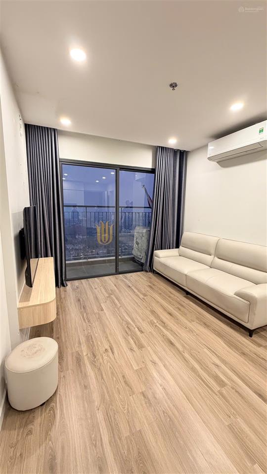 Cần bán gấp căn hộ 1pn+1 tòa i5  imperia smart city  full đồ đẹp  có chỗ gửi oto