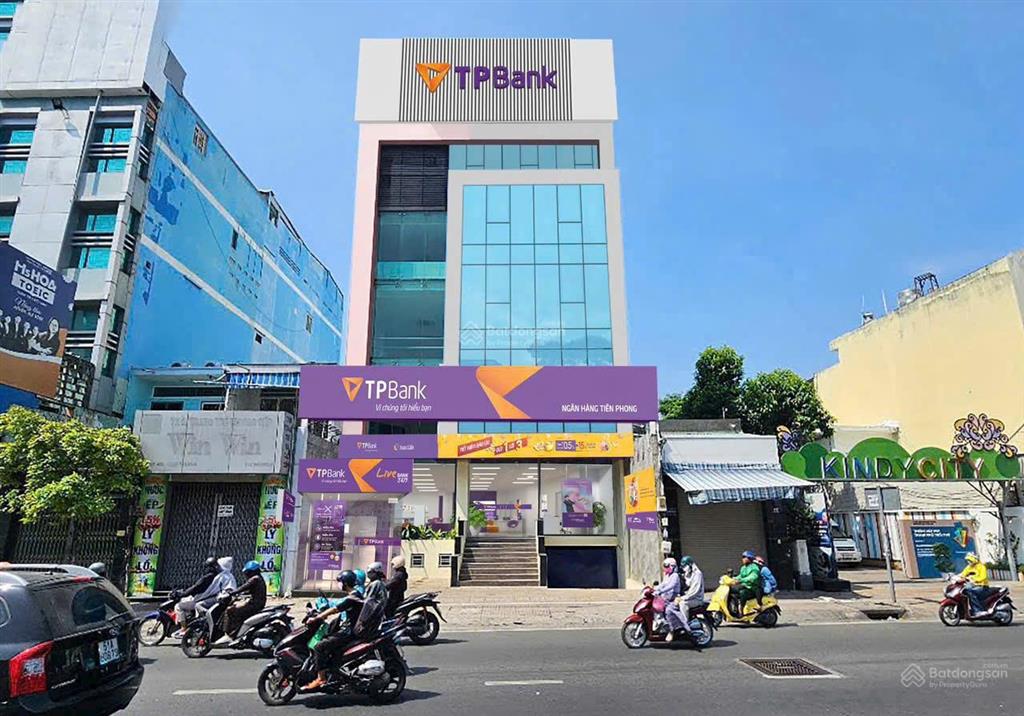 Bán gấp ! tòa building mặt tiền lý thái tổ quận 10 (6,1 x 23m)  hầm 6 tầng  hđt 195 tr/th  49 tỷ