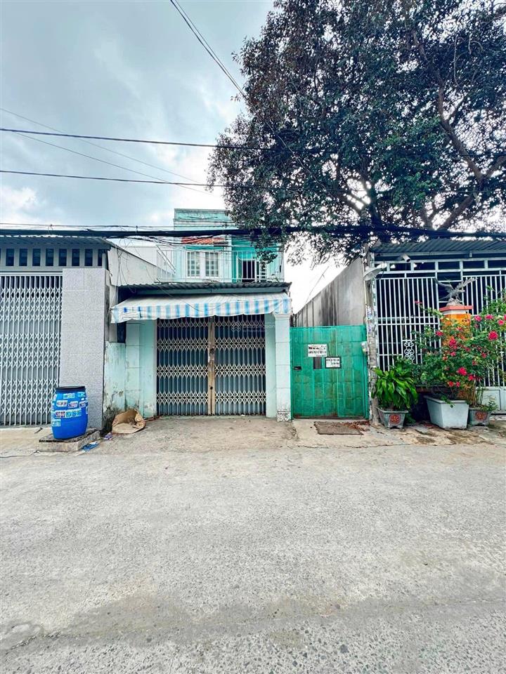 Nhà ngon giá đầu tư 195m2 xây 4 căn chung nhà trệt lầu mặt tiền đường lớn hóc môn