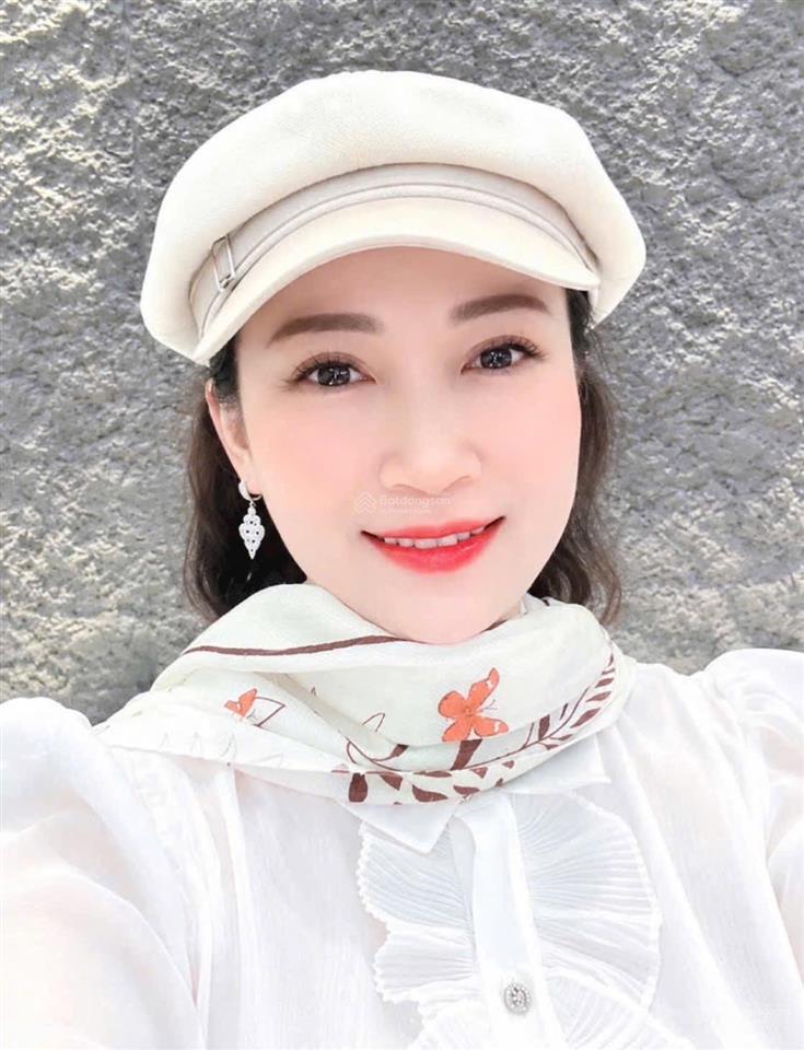 Giá hời khu vực nhỉnh 2.9 tỷ sổ hồng riêng hoàn công 3 phòng ngủ. phòng ngủ trệt nhà ở ngay