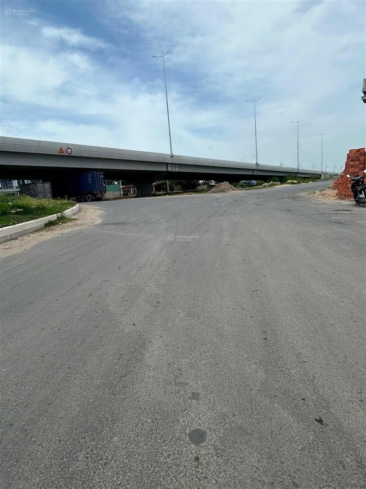 Bán gấp 425,5m2 lô góc 2 mặt tiền chỉ 7,48 tỷ! 425,5m2 414m2 thổ cư 2 mặt tiền xe tải tới đất
