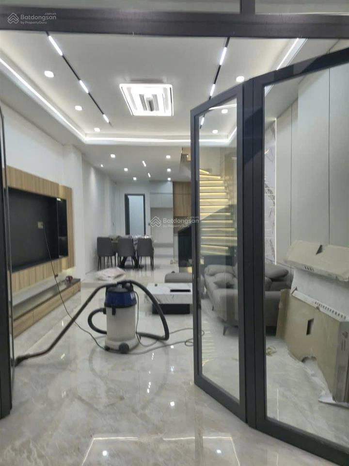 Lê đức thọ, gò vấp gara ô tô, nhà 3 tầng chỉ 8 tỷ! dt 412m 48m 1 trệt, 2 lầu, sân
