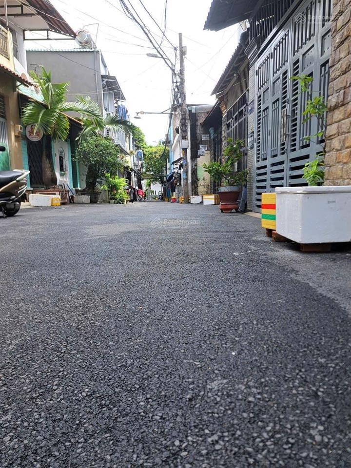 Lê đức thọ, gò vấp gara ô tô, nhà 3 tầng chỉ 8 tỷ! dt 412m 48m 1 trệt, 2 lầu, sân