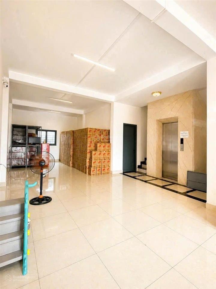 Giá tốt nay sập giá còn 4,9 tỷ nhà 5 tầng đa công năng, sát gò vấp!