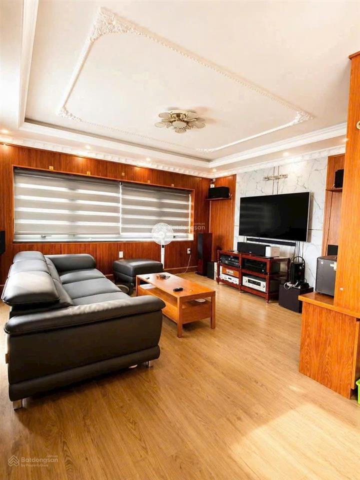 Giá tốt nay sập giá còn 4,9 tỷ nhà 5 tầng đa công năng, sát gò vấp!