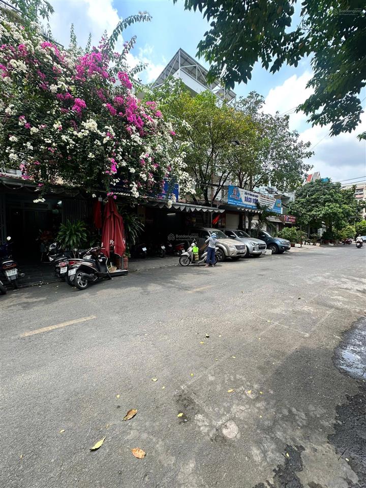 Gia đình định cư nước ngoài cần bán nhà 3 tầng 4x25m mt dc7, tân phú, hcm.