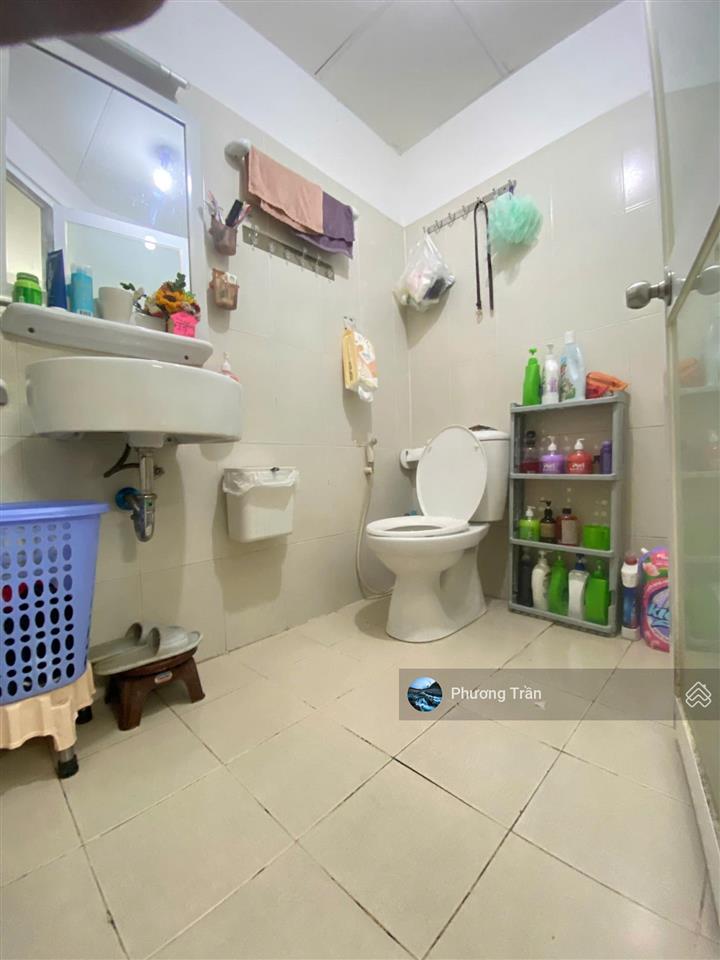 Bán căn hộ chung cư ehome 3 có ban công, 64m2, view hồ bơi  công viên, sổ hồng sẵn