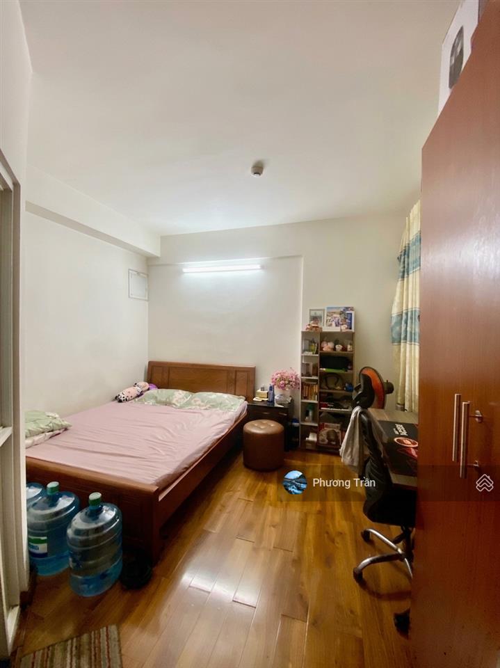 Bán căn hộ chung cư ehome 3 có ban công, 64m2, view hồ bơi  công viên, sổ hồng sẵn