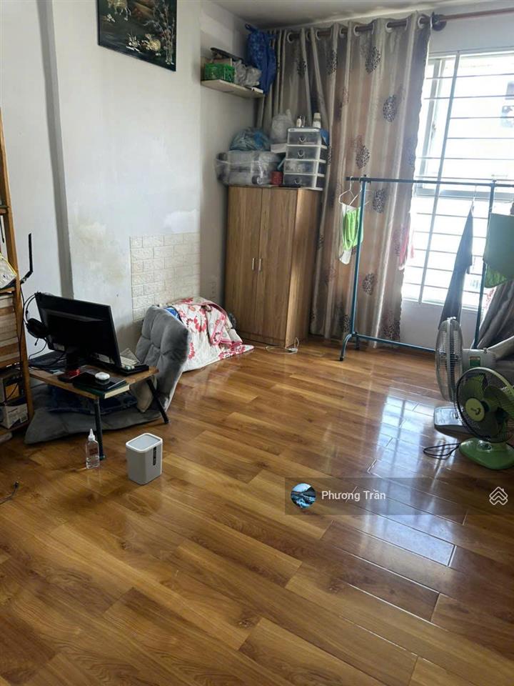 Căn 2pn, 2wc chính chủ ehome 3 64m2, giá 2tỷ820, có sổ hồng riêng, nội thất cơ bản