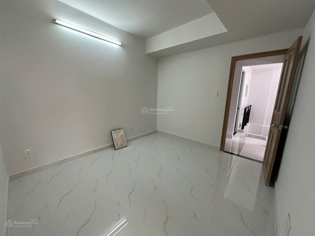 Chính chủ bán shophouse ehome 3 mặt tiền đường 20m giá 6,5 tỷ
