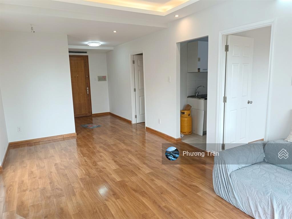Bán căn góc ehome 3, 2 view  2 phòng ngủ, 67m2, sổ hồng sẵn, giá tốt 2 tỷ 780