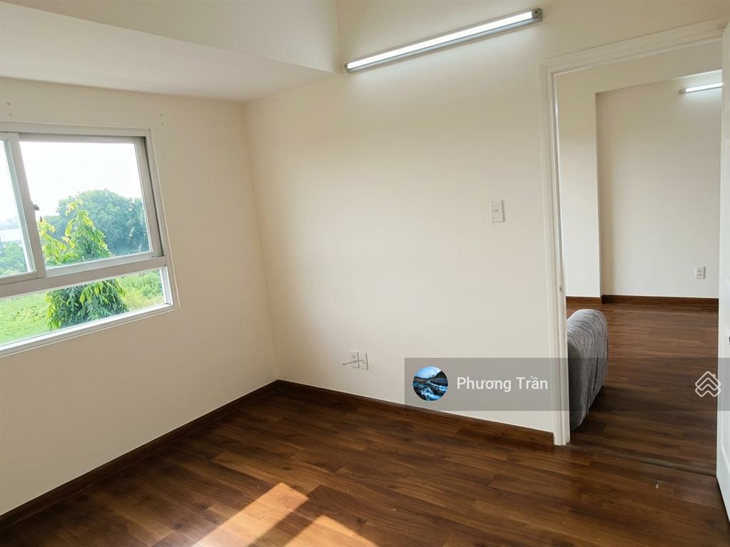 Bán căn góc ehome 3, 2 view  2 phòng ngủ, 67m2, sổ hồng sẵn, giá tốt 2 tỷ 780