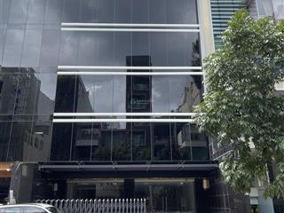 Cho thuê mt 425 võ văn tần q3. (dt 7x20m 5 tầng) nhà trống suốt, có thang máy