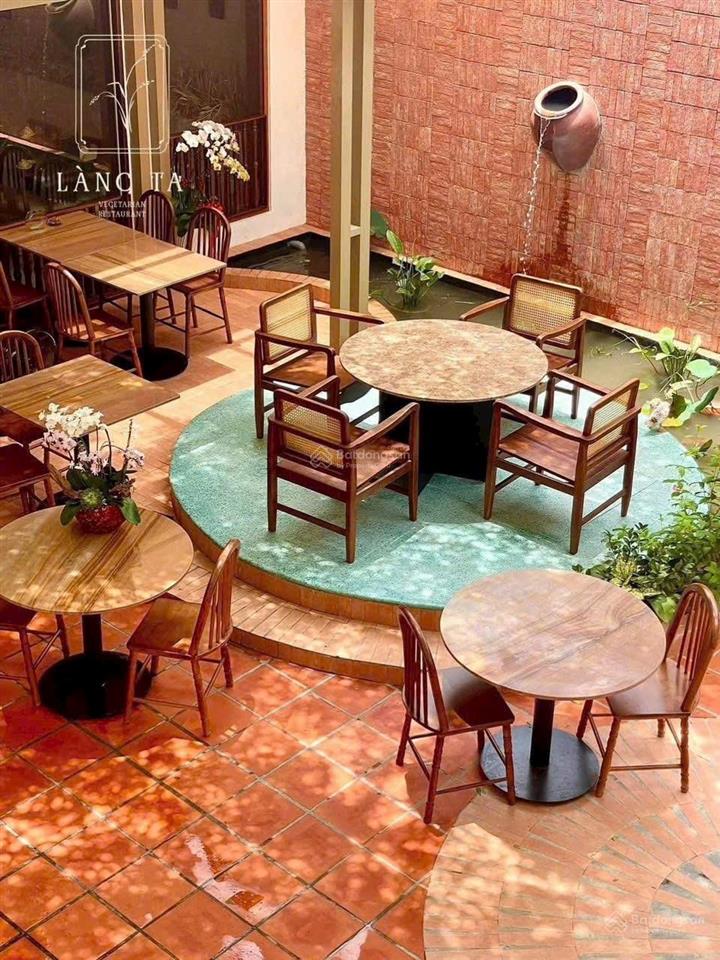 Cho thuê biệt thự quận 3 (dt 15x30m sân vườn)