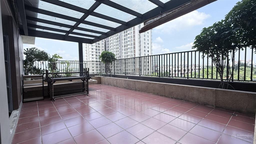Căn hộ sân vườn lớn nhất dự án  3pn, 2wc cộng thêm 53m2 sân vườn.