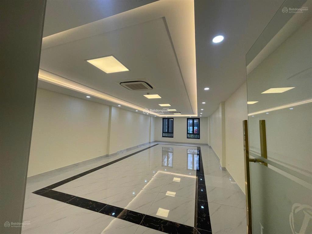 Cho thuê tòa nhà mt quách văn tuấn ngay cạnh lotte cộng hòa. dt 6x18m. hầm 5 tầng
