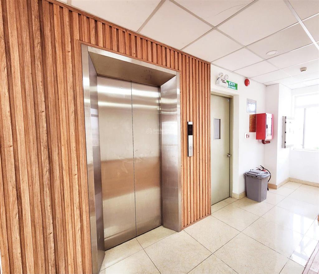 Tòa nhà văn phòng mt đường phan đình giót, phường 2. dt 10x23m. hầm  8 tầng. pccc. vị trí đẹp