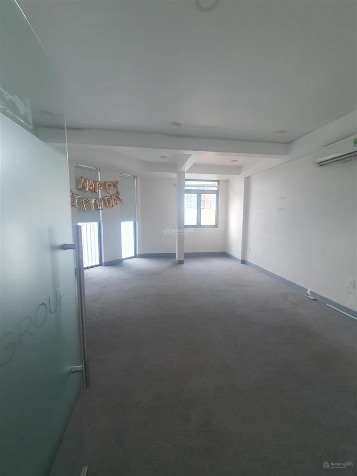 Tòa nhà cho thuê đường lê văn sỹ, phường 1. dt 6,5x22m. hầm, trệt, 4 lầu. sàn thông suốt