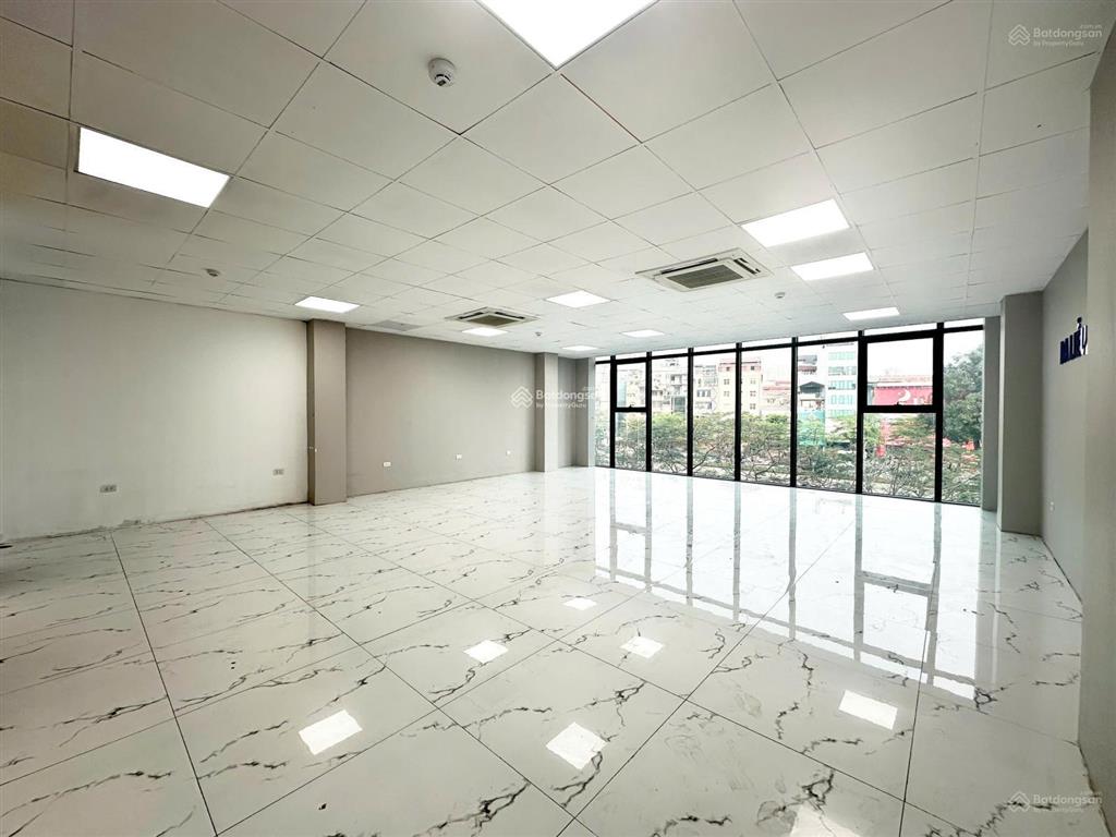 Cho thuê tòa nhà hẻm vip hồ văn huê, phường 9. dt 8x20m. hầm  5 tầng. sàn trống suốt.