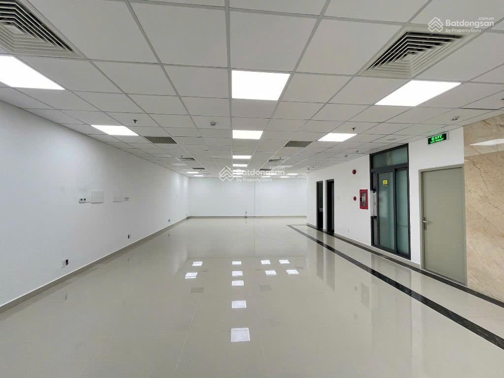 Building đường đặng văn ngữ, p. phú nhuận. dt 10,5x22m. hầm  6 tầng. pccc chuẩn. sàn suốt.