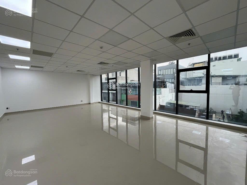 Building đường đặng văn ngữ, p. phú nhuận. dt 10,5x22m. hầm  6 tầng. pccc chuẩn. sàn suốt.