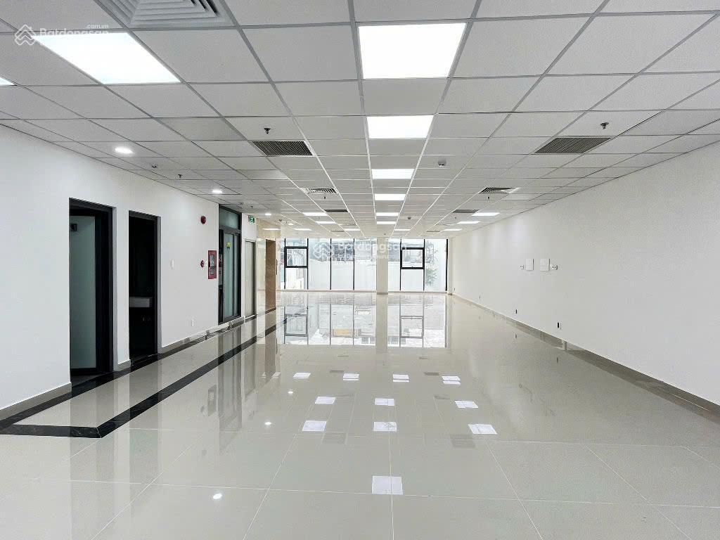 Building đường đặng văn ngữ, p. phú nhuận. dt 10,5x22m. hầm  6 tầng. pccc chuẩn. sàn suốt.