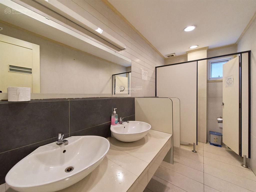Building đường nguyễn văn trỗi, p. tân sơn hòa (tân bình). dtsd 1.540m². 2 hầm  7 tầng. sàn suốt