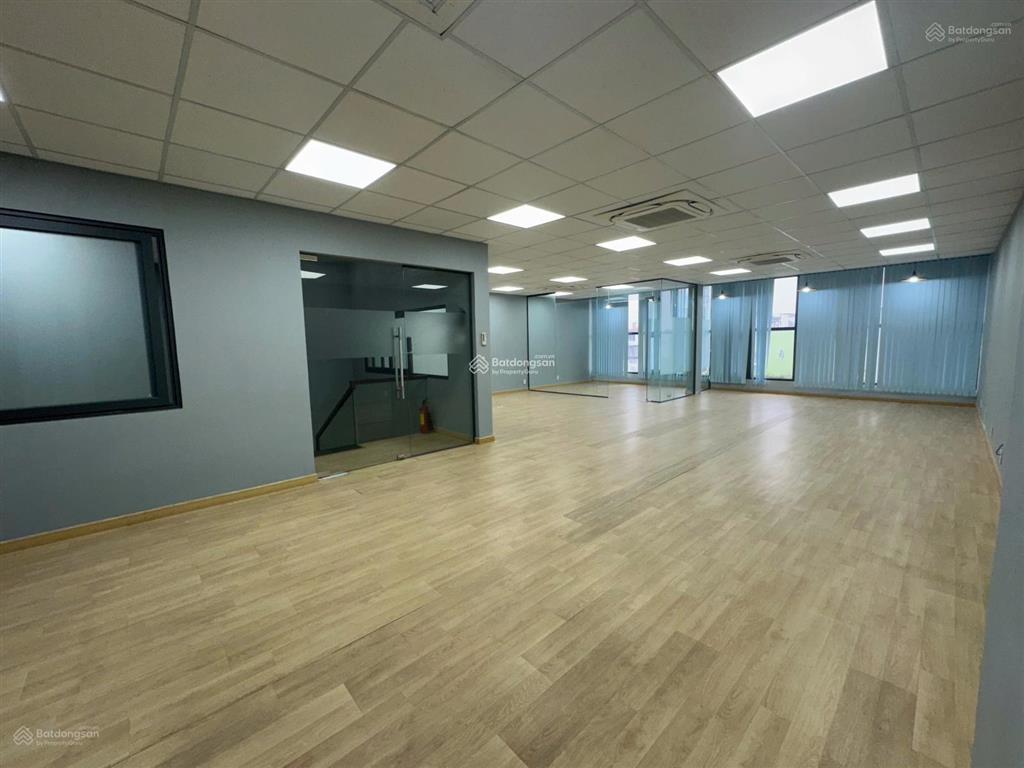 Building đường trần hữu trang, p. phú nhuận. dtsd 1.050m2. hầm  7 tầng. pccc đạt chuẩn