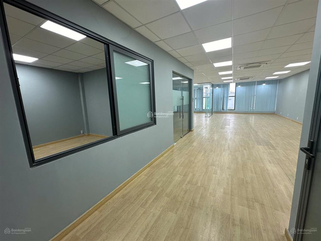 Building đường trần hữu trang, p. phú nhuận. dtsd 1.050m2. hầm  7 tầng. pccc đạt chuẩn