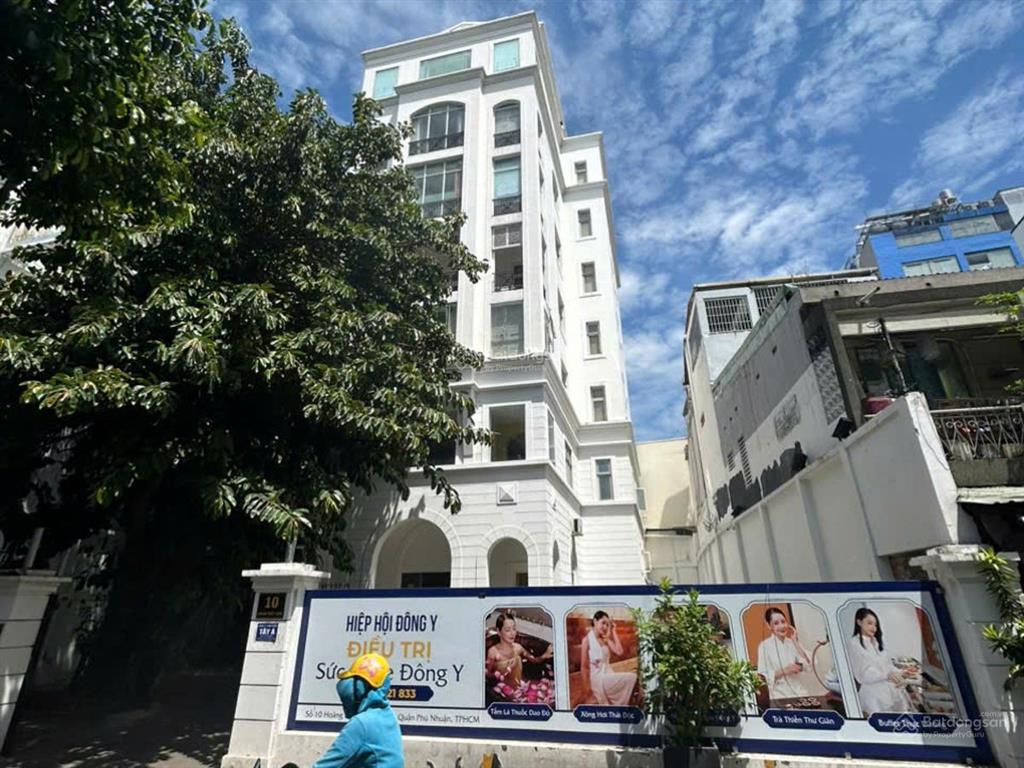 Cho thuê building mt hoảng diệu, p. phú nhuận. ngang 20m. dtsd 1.260m2. 7 tầng nổi. pccc chuẩn
