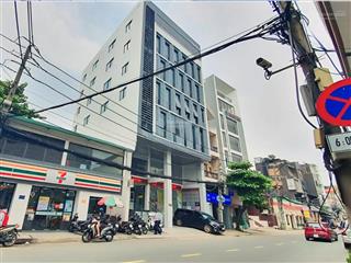 Tòa nhà cho thuê mt hậu giang, ngay sân bay. dt 11x19m. hầm  7 tầng. pccc đạt chuẩn