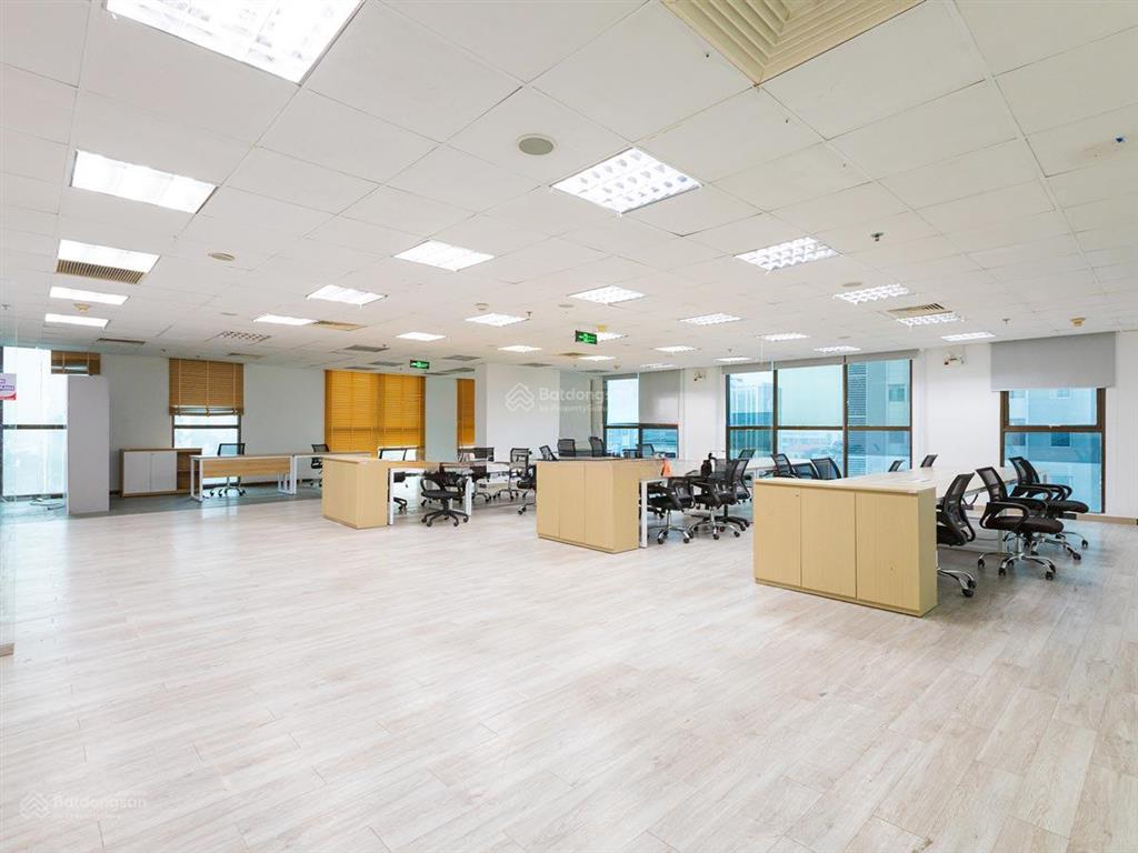 Building cho thuê mt nguyễn trọng tuyển, p. phú nhuận. dtsd 1.880m2. hầm  8 tầng. 2 thang máy