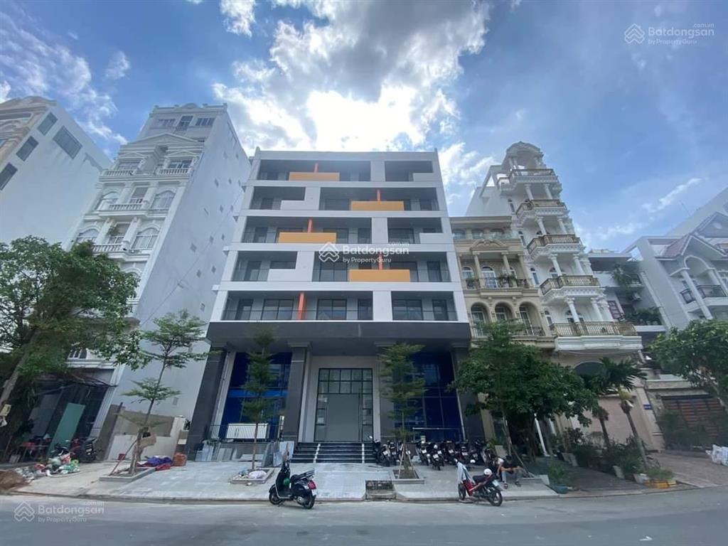 Building cho thuê đường út tịch. dtsd 1.440m2, hầm  8 tầng. ngang 12m. pccc đạt chuẩn