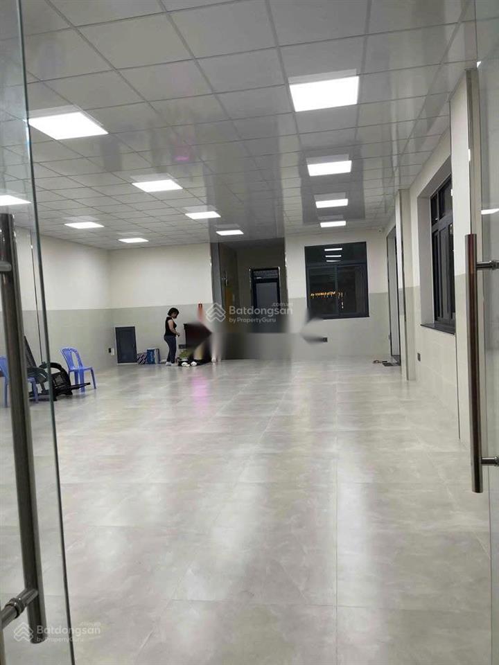 Cho thuê tòa nhà mặt tiền khu vip k300. dt 6x20m. hầm trệt 5 tầng. thang máy, pccc đầy đủ