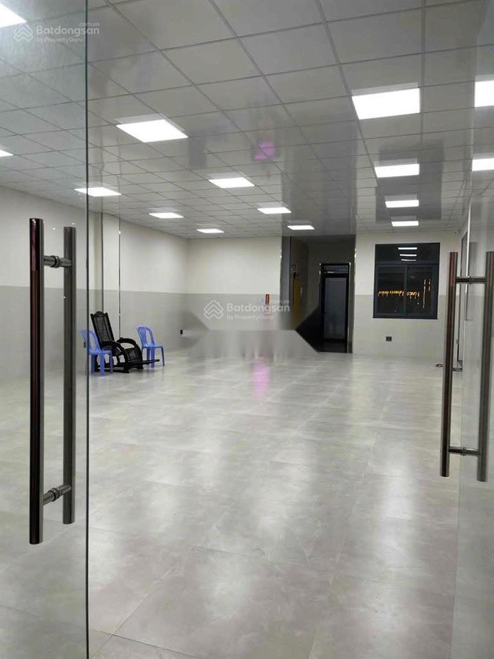 Cho thuê tòa nhà mặt tiền khu vip k300. dt 6x20m. hầm trệt 5 tầng. thang máy, pccc đầy đủ