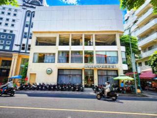 Cho thuê căn góc 2 mặt tiền đường út tịch. ngang 16,5m. 1 trệt  3 lầu. vị trí thương hiệu