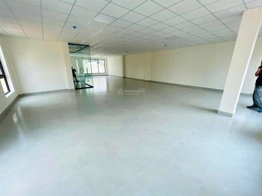 Building cho thuê đường trường chinh. dt 12,5mx25m. 1 hầm  6 tầng. bàn giao full hệ thống vp