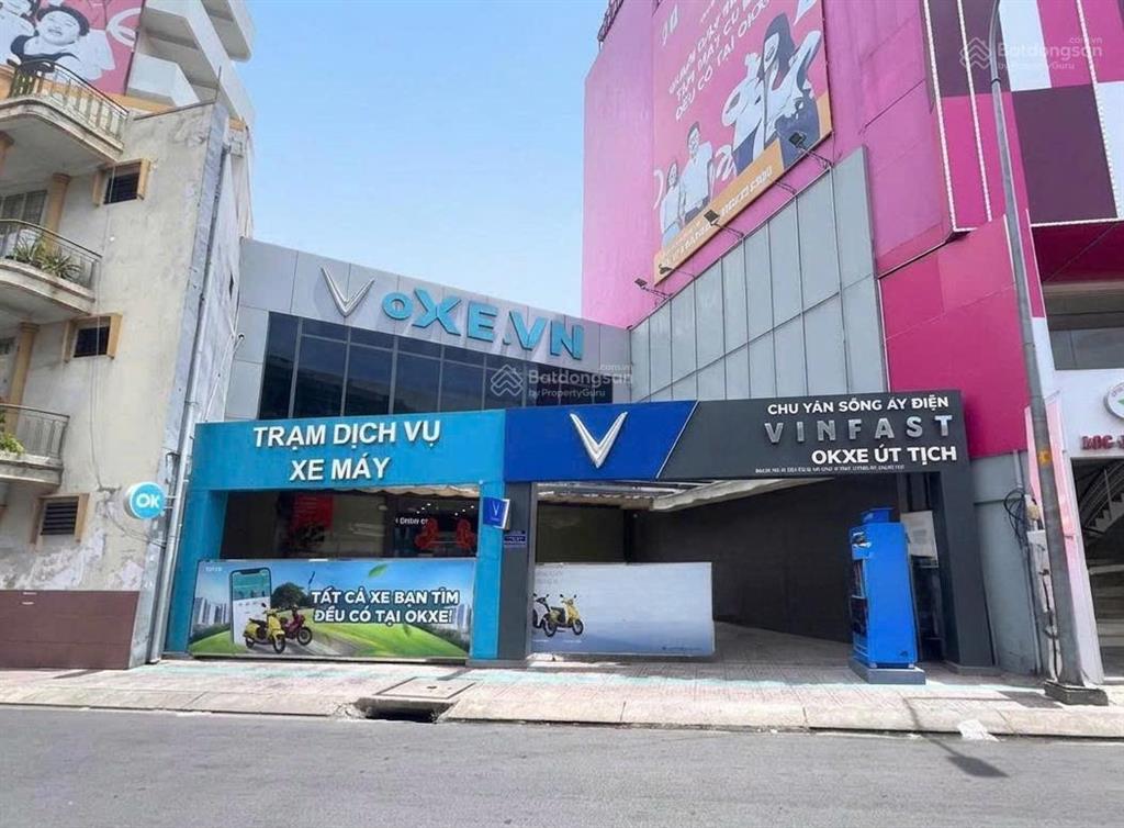 Cho thuê nguyên căn đường út tịch đoạn đẹp. dt 12x28m. 3 tầng trống suốt. kinh doanh tự do