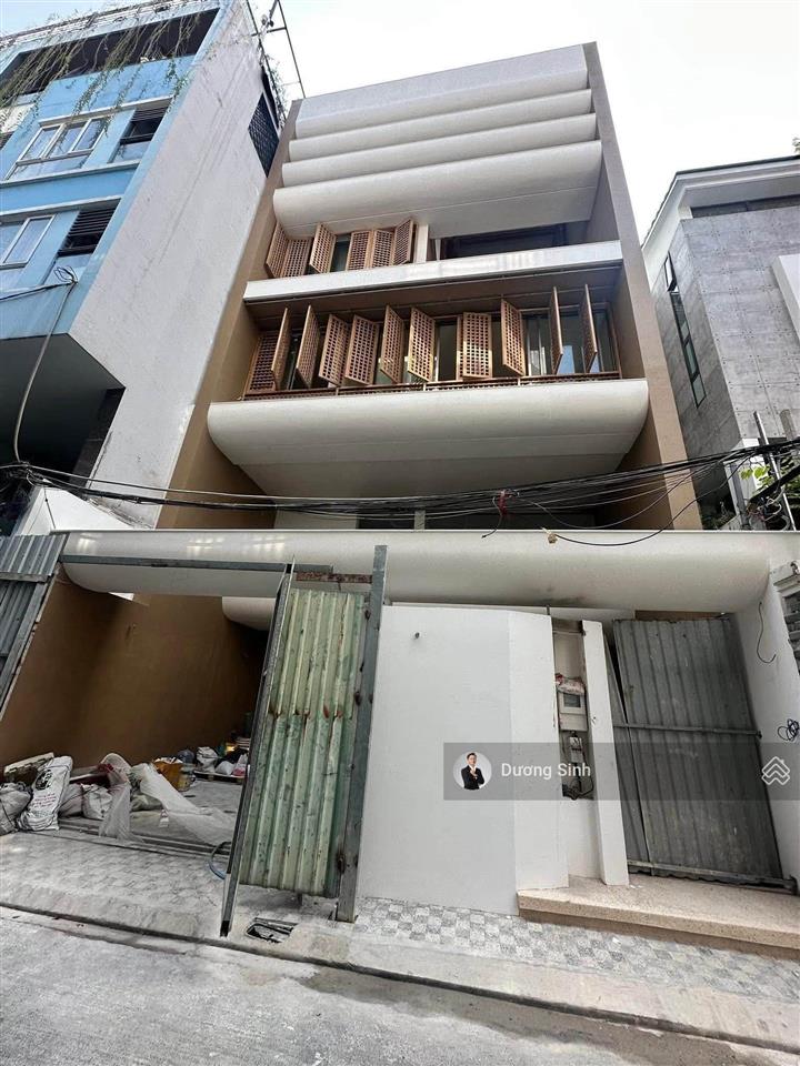 Nhà nguyên căn cho thuê đường yên thế. khu sân bay. dt 7x20m. hầm, trệt, 3 lầu. sẵn máy lạnh