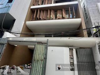 Nhà nguyên căn cho thuê đường yên thế. khu sân bay. dt 7x20m. hầm, trệt, 3 lầu. sẵn máy lạnh