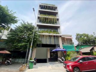 Cho thuê nhà nguyên căn đường hồng hà, ngay sân bay. dt 6,8x20m. 1 hầm  5 tầng nổi. thang máy.