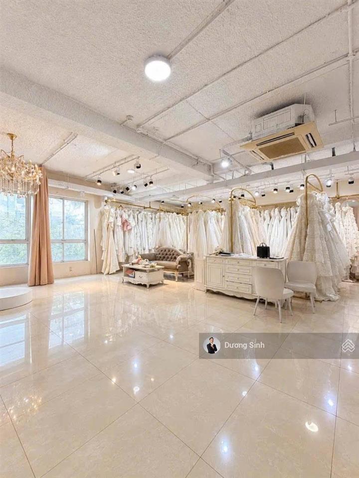 Tòa nhà cho thuê đường phan đăng lưu, phú nhuận. dt 10x20m. 1 hầm  6 tầng suốt. thang máy