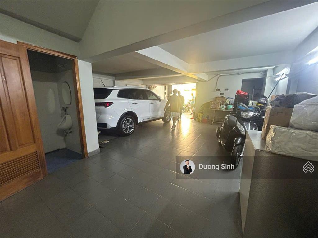 Nhà nguyên căn cho thuê mặt tiền đường hoa lan. dt 8x18m. 1 trệt 3 lầu. thiết kế hiện đại