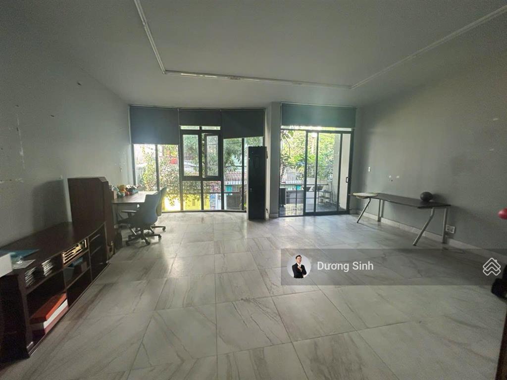 Nhà nguyên căn cho thuê mặt tiền đường hoa lan. dt 8x18m. 1 trệt 3 lầu. thiết kế hiện đại