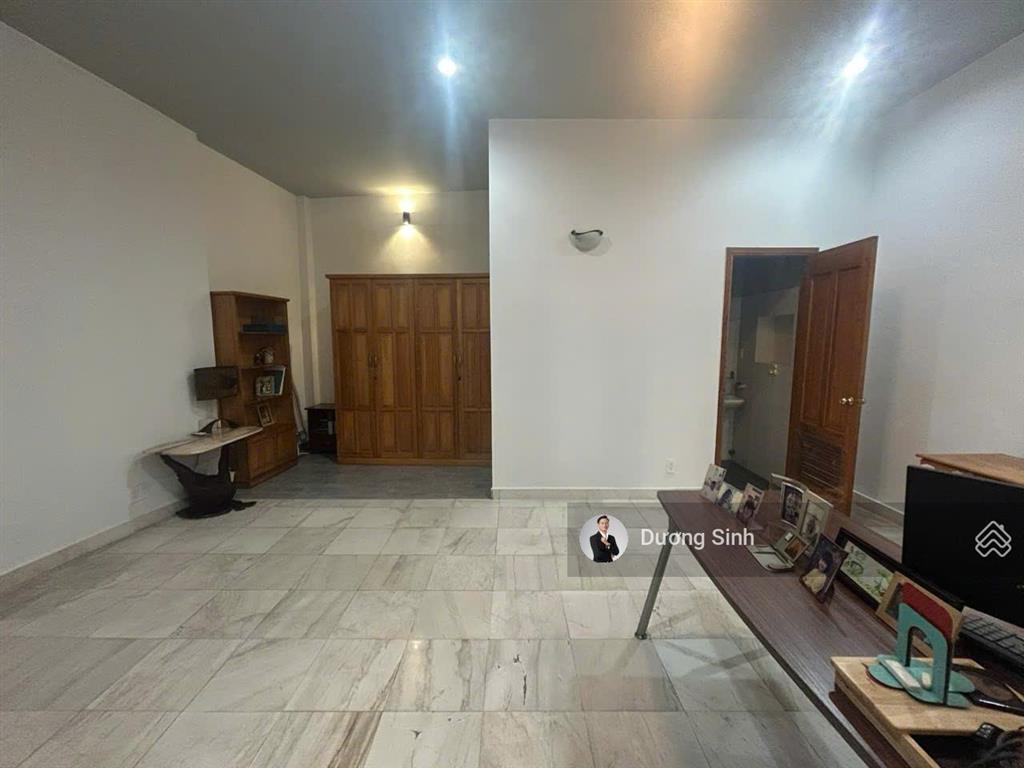 Nhà nguyên căn cho thuê mặt tiền đường hoa lan. dt 8x18m. 1 trệt 3 lầu. thiết kế hiện đại