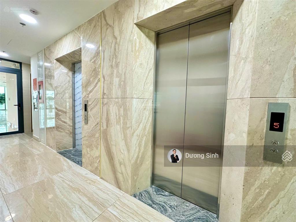 Building cho thuê mặt tiền cộng hòa. dt 12,5x25m. 2 hầm  7 tầng. 2 thang máy. pccc nghiệm thu
